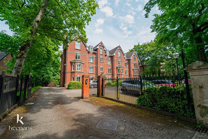 2 Bedroom Flat To Rent In Ellesmere Road, Eccles, Manchester, M30