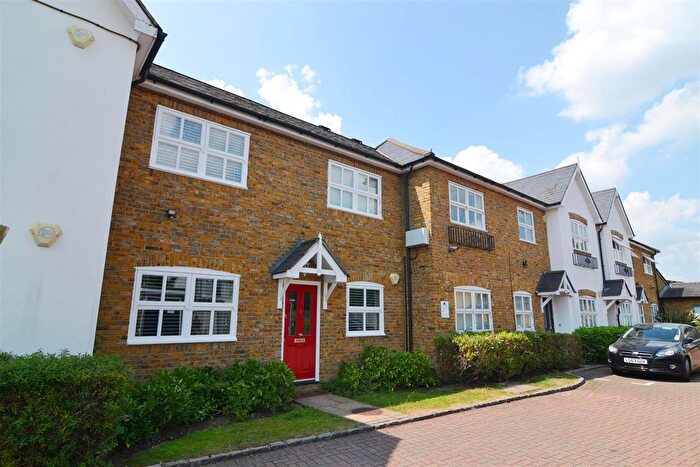 2 Bedroom Terraced House To Rent In Knights Place, Twickenham, TW2