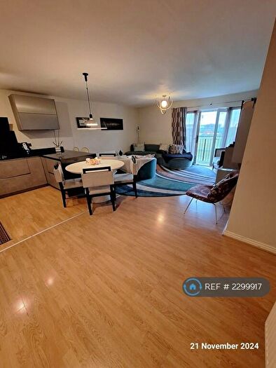 2 Bedroom Flat To Rent In Blackthorn Road, Ilford, IG1