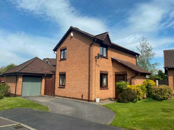 3 Bedroom House To Rent In Clough Avenue, Walton-le-dale, PR5