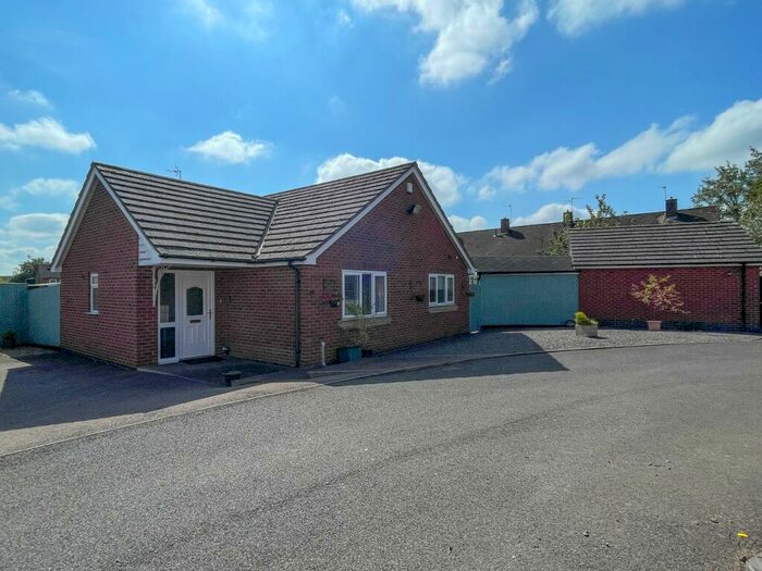 2 Bedroom Detached Bungalow To Rent In Holmwood Court, Leicester, LE3