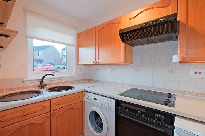 2 Bedroom Terraced House For Sale In Ailsa Court, Hamilton, ML3
