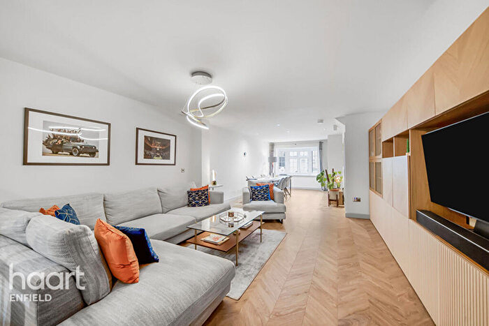 3 Bedroom Character Property For Sale In Queens Road, London, N9