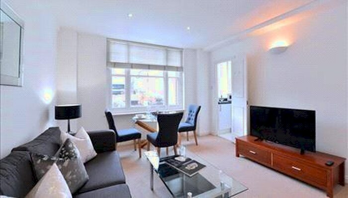 1 Bedroom Flat To Rent In Hill Street, Mayfair, London, W1J