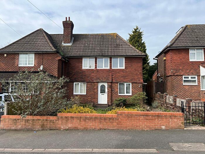 2 Bedroom Semi Detached House For Sale In Kingstanding Road, Kingstanding, Birmingham, B44