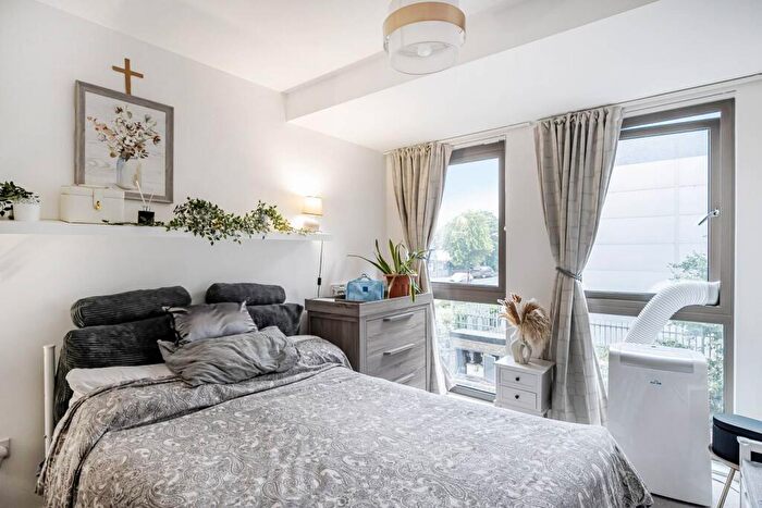 1 Bedroom Flat For Sale In Purley Way, Croydon, CR0