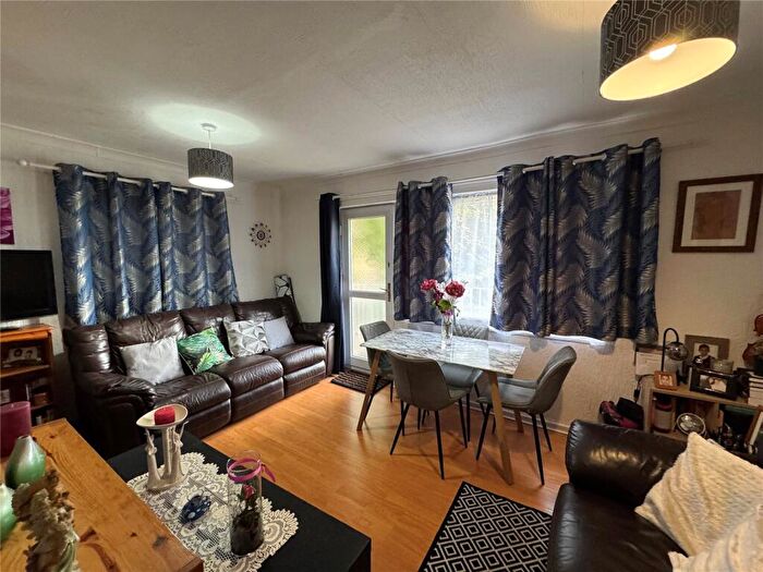 1 Bedroom Flat For Sale In Meon Grove, Birmingham, West Midlands, B33