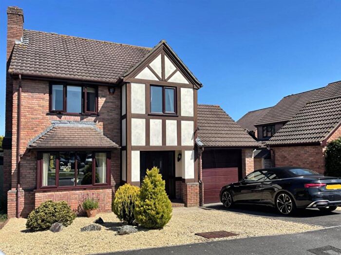 4 Bedroom Detached House For Sale In Wheatfield Drive, Wick St. Lawrence, Weston-Super-Mare, BS22