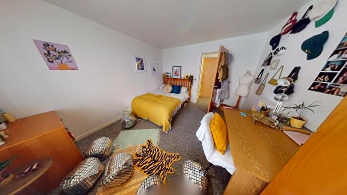 2 Bedroom Flat To Rent In Royal Victoria Court Gamble Street, Nottingham, NG7