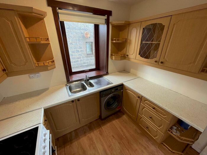 2 Bedroom Flat To Rent In North Anderson Drive, Aberdeen, AB16