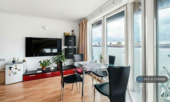 2 Bedroom Flat To Rent In Seacon Tower, London, E14