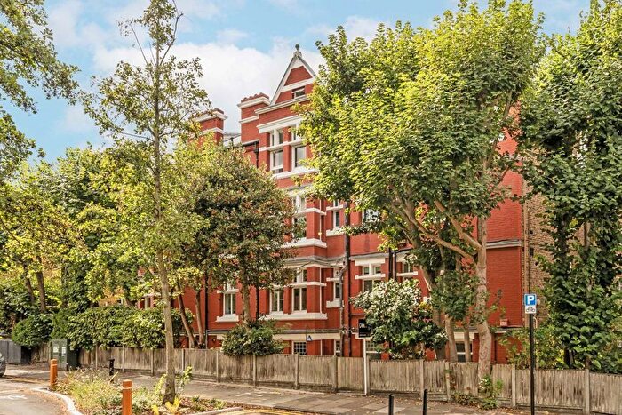 2 Bedroom Flat For Sale In Anson Road, Tufnell Park, N7