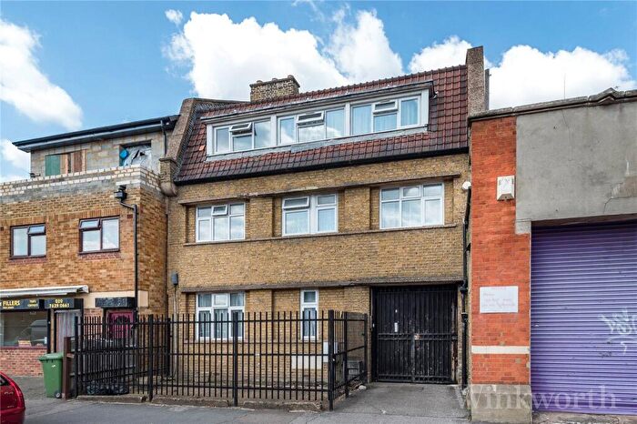 5 Bedroom Terraced House To Rent In Manor Grove, Peckham, SE15