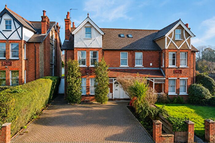 3 Bedroom Maisonette For Sale In Hallowell Road, Northwood, HA6
