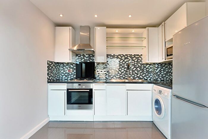 1 Bedroom Flat For Sale In Point Pleasant, London, SW18