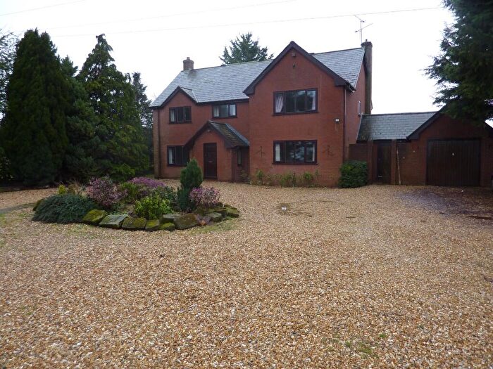 4 Bedroom Farm House To Rent In Althrey House, Overton Road, Bangor-on-Dee, Wrexham, LL13