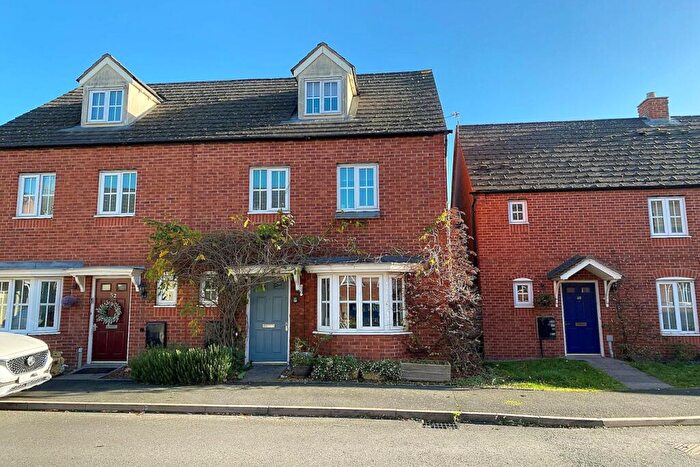 4 Bedroom Semi-Detached House For Sale In Primrose Way, Kidderminster, DY10