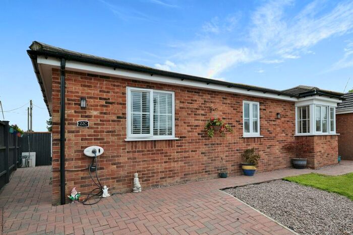 2 Bedroom Detached Bungalow For Sale In Glen Avenue, Pinchbeck, Spalding, PE11