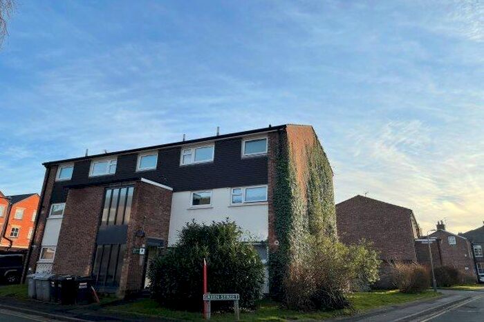 2 Bedroom Flat To Rent In Green Street, Alderley Edge SK9