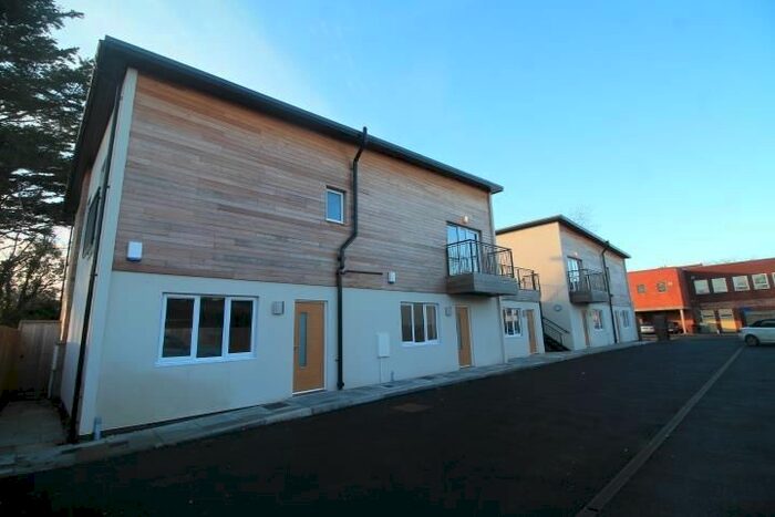 2 Bedroom Flat To Rent In Sumner Road, Formby, Liverpool, L37