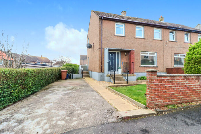 3 Bedroom Semi-Detached House For Sale In Queens Crescent, Kinghorn, Burntisland, KY3