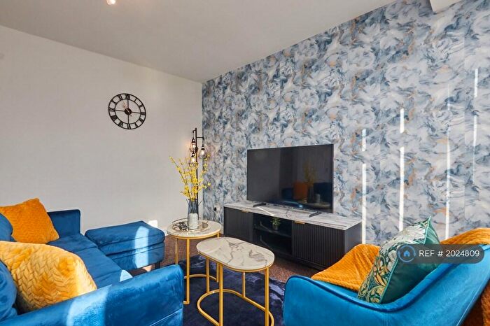 3 Bedroom Semi-Detached House To Rent In Kirkdale Avenue, Leeds, LS12