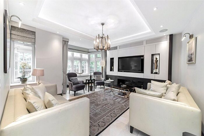 3 Bedroom Flat To Rent In Parkside, Knightsbridge, London, SW1X