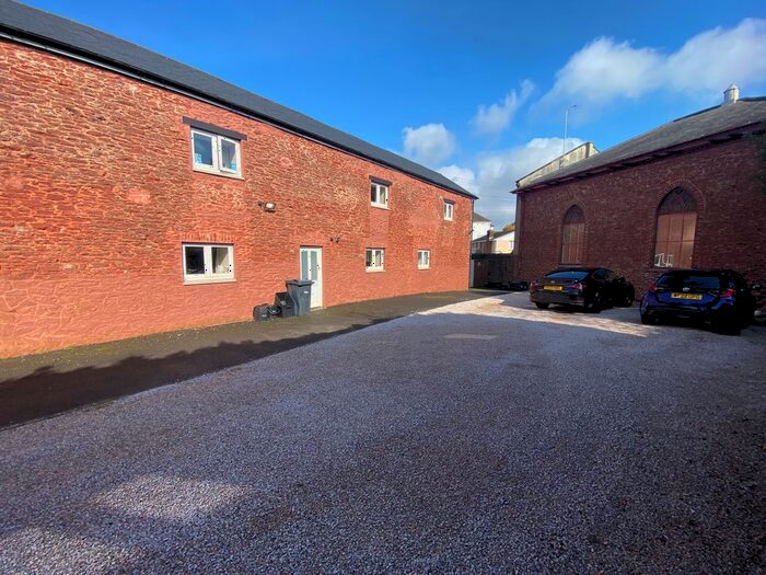 2 Bedroom Barn Conversion To Rent In Southfield Road, Paignton, TQ3