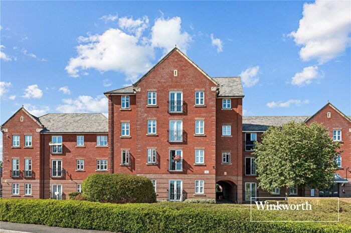 2 Bedroom Apartment For Sale In Shillingford Close, Mill Hill East, London, NW7