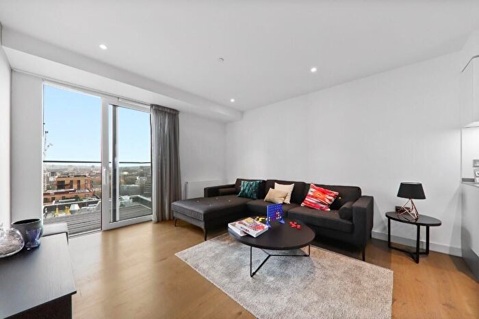 2 Bedroom Flat To Rent In Elephant Central, London, London, SE17