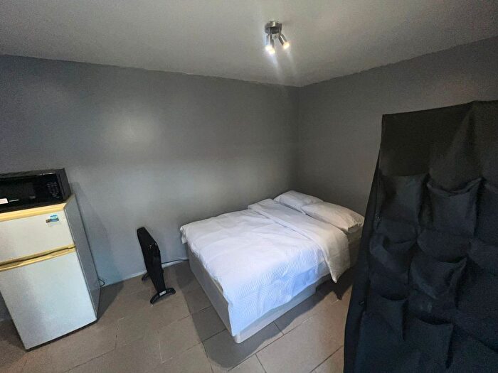 Studio To Rent In South Park Terrace, Ilford, IG1