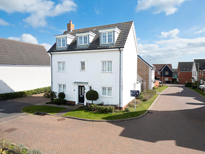 4 Bedroom Detached House For Sale In Crossbill Road, Stowmarket, IP14