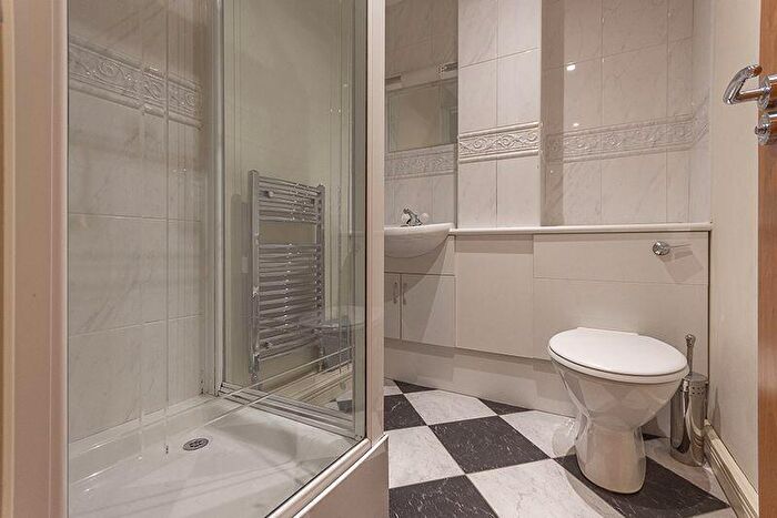 2 Bedroom Apartment To Rent In High Quay, Newcastle Upon Tyne, NE1