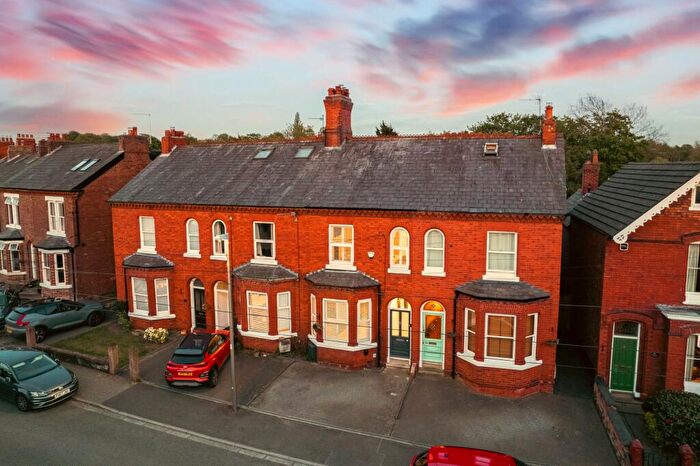 3 Bedroom Terraced House For Sale In The Crescent, Northwich, CW9