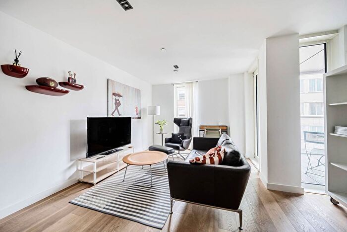 2 Bedroom Flat To Rent In Avantgarde Place, Shoreditch, London, E1