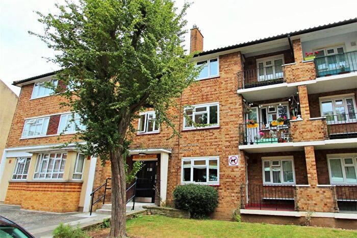 1 Bedroom Apartment To Rent In Goodwin Court, Campsbourne Road, Hornsey, N8