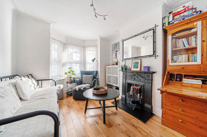 2 Bedroom Semi-Detached House For Sale In Percy Road, Regents Park, Southampton, Hampshire, SO16