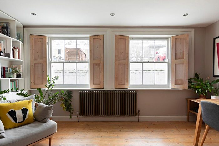 1 Bedroom Flat For Sale In Ainsworth Road, London, E9