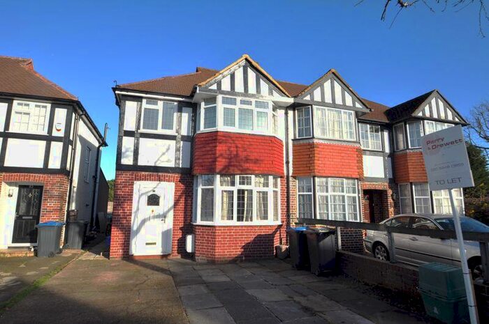 3 Bedroom Semi Detached House To Rent In Portland Avenue, New Malden, KT3
