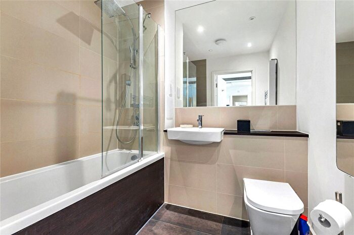3 Bedroom Flat To Rent In Hering Road, Trumpington, Cambridge, Cambridgeshire, CB2
