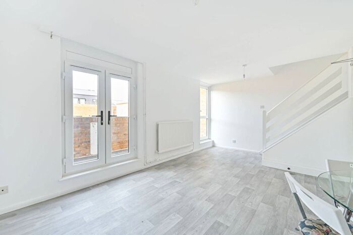 3 Bedroom Terraced House For Sale In St Ervans Road, Westbourne Park, London, W10