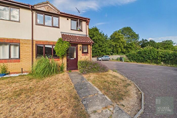 3 Bedroom Semi Detached House For Sale In Reeves Close, Bungay, NR35