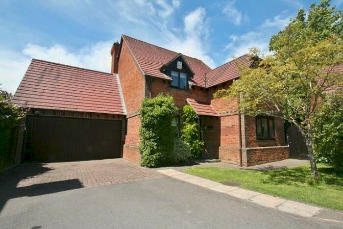 4 Bedroom Detached House To Rent In Romans Gate, Tadley, RG26