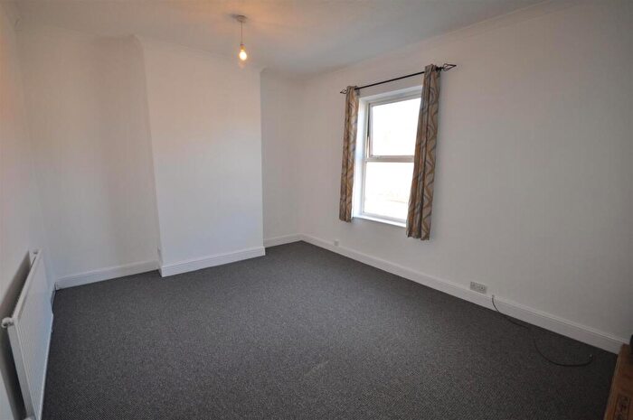 2 Bedroom House To Rent In Windmill Hill Lane, Derby - Students /, DE22