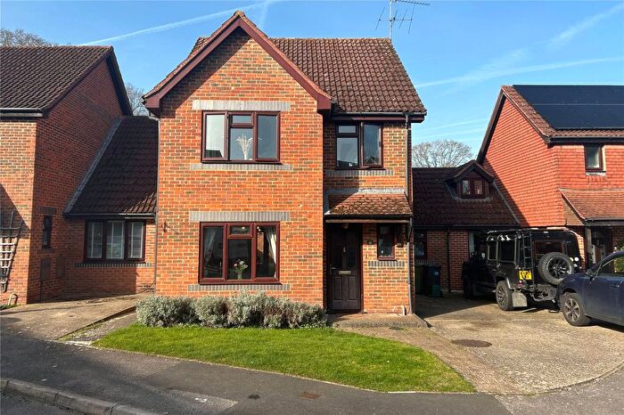 3 Bedroom Link Detached House For Sale In Church View, Hartley Wintney, Hook, Hampshire, RG27