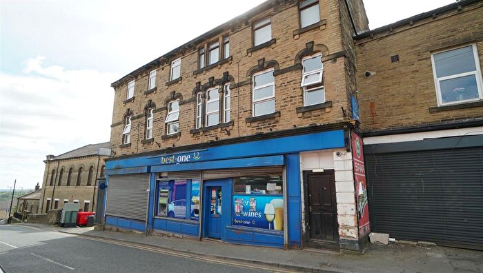 1 Bedroom Flat To Rent In Stony Lane, Eccleshill Village, BD2