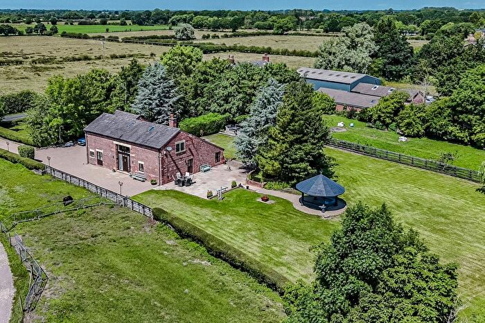 4 Bedroom Property For Sale In Ulnes Walton Lane, Leyland, PR26
