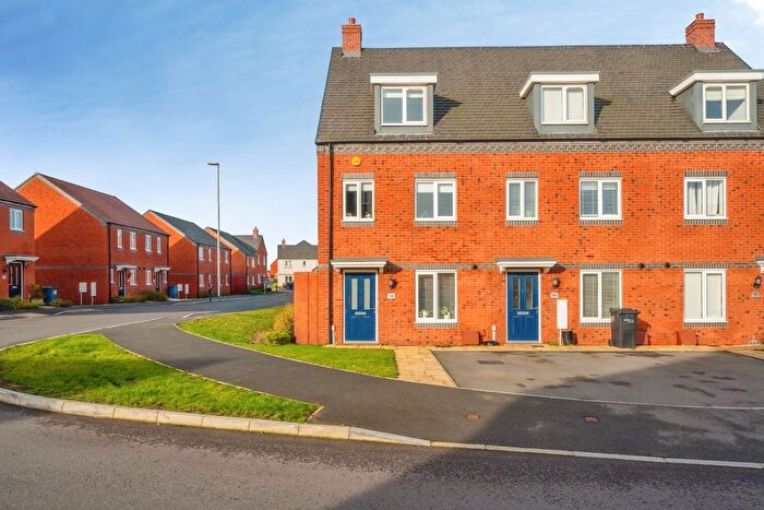 3 Bedroom End Terrace House For Sale In Bridgeman Way, Lichfield, WS14