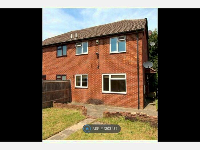 1 Bedroom Terraced House To Rent In Hunter House, Chatham ME5