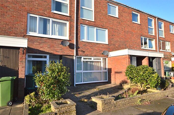 2 Bedroom Terraced House For Sale In Harrison Close, Reigate, Surrey, RH2